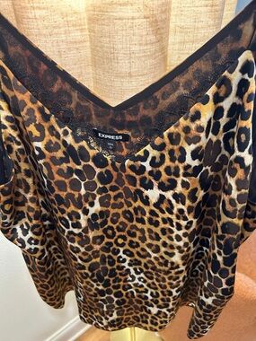 Express Leopard-Print chiffon Cami in Brown and Black. Plus size xl. A line
